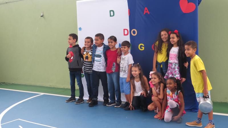 dia-do-amigo-na-escola-