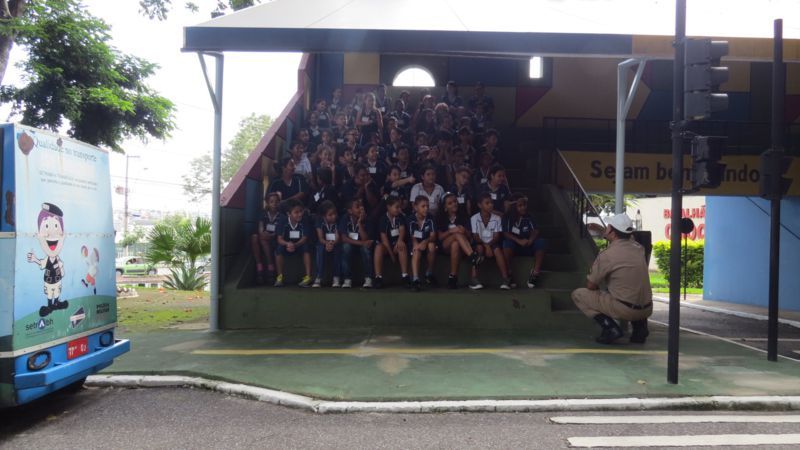 instituto-de-educacao-canaa-visita-a-transitolandia-bh