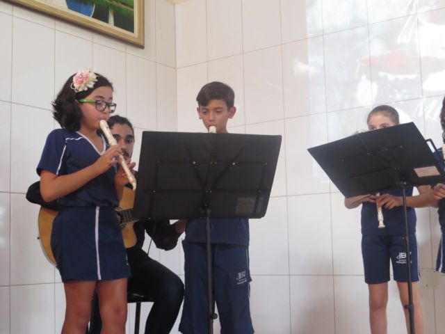 musica-na-escola-em-santa-luzia-