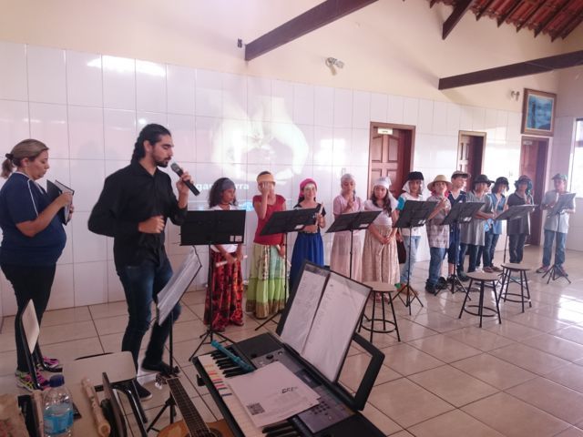 musica-na-escola-em-santa-luzia-