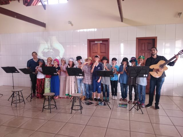 musica-na-escola-em-santa-luzia-