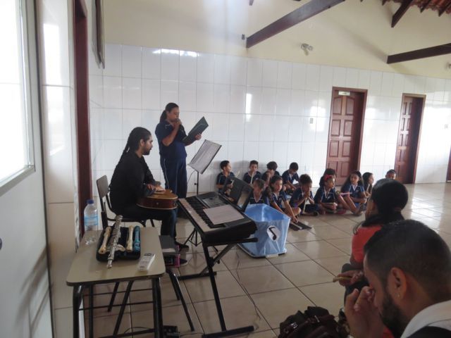 musica-na-escola-em-santa-luzia-