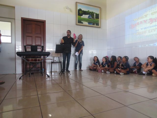musica-na-escola-em-santa-luzia-